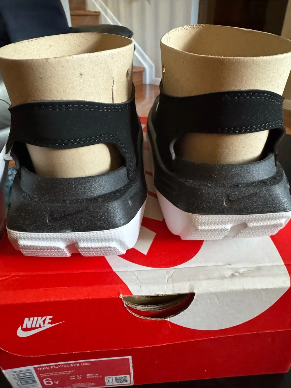 Nike Playscape Sandal (GS) Size 6Youth/7.5Women’s. Brand New.